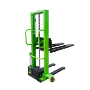 Portable self lifting electric loading and unloading forklift with vehicle