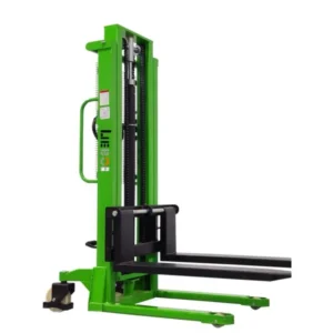 Portable self lifting electric loading and unloading forklift with vehicle